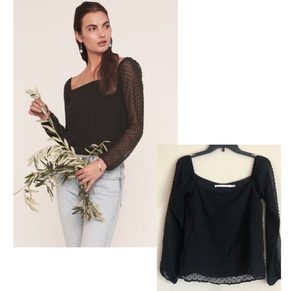 Lovely Blouse - Picture 1 of 11